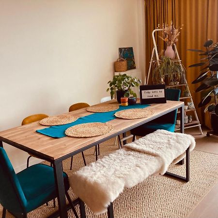 Cozy Two Bedroom Apartment Near City Centre Gent Gante Exterior foto