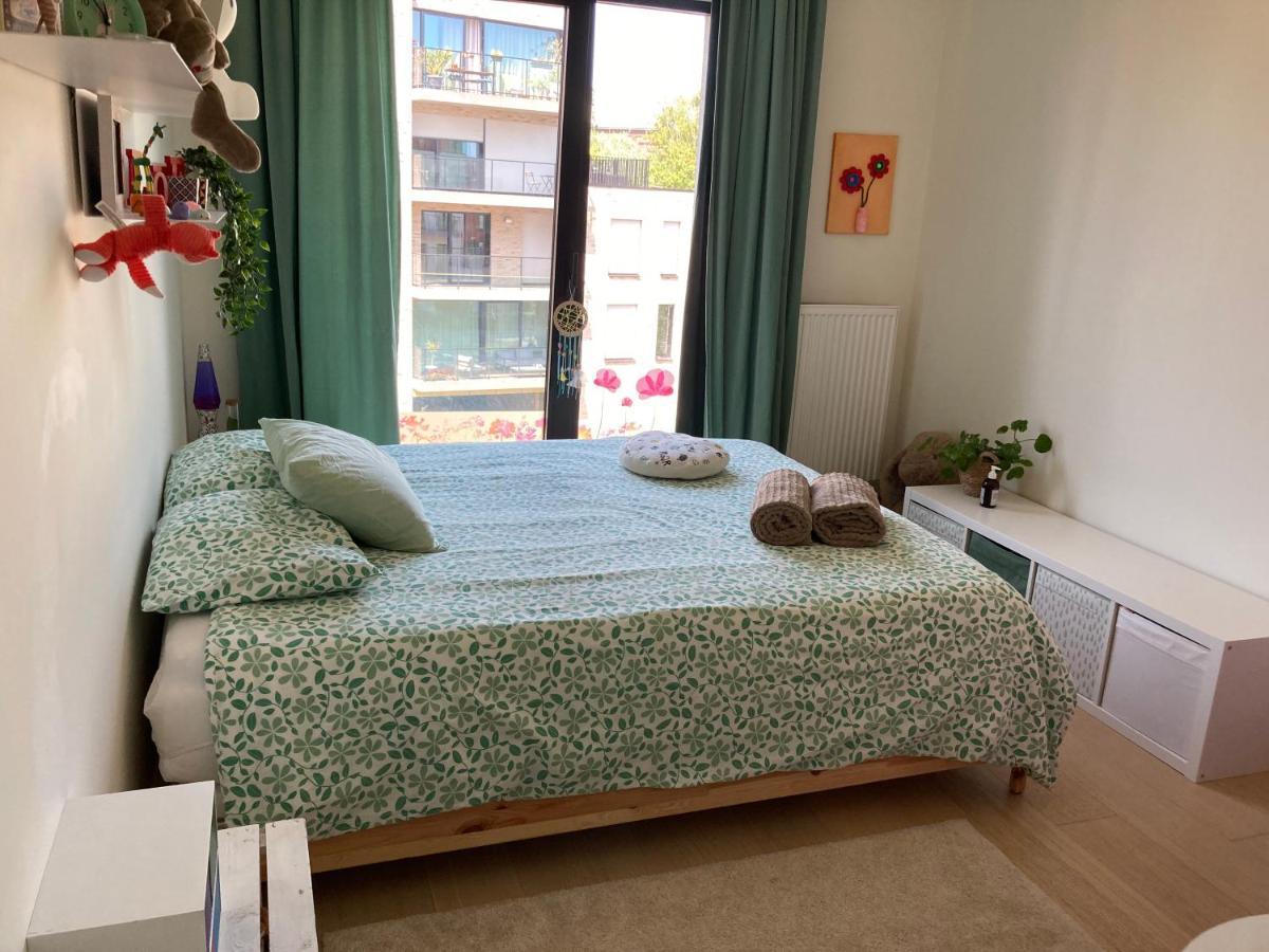 Cozy Two Bedroom Apartment Near City Centre Gent Gante Exterior foto